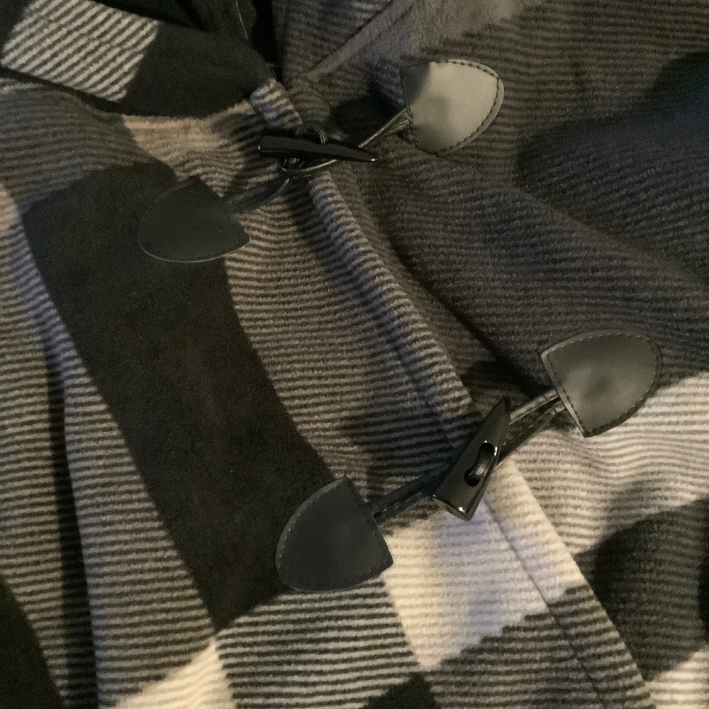 Checkered Cape O/S NWOT - Picture 4 of 4